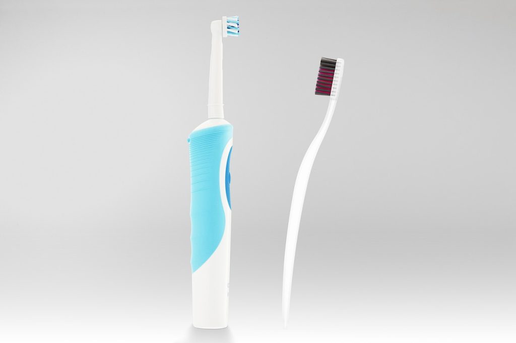 Electric Toothbrush Not Holding a Charge? Troubleshooting and When to Replace